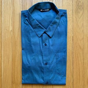 Travis Mathew Men Short Sleeve Performance Button Shirt 2XL Blues